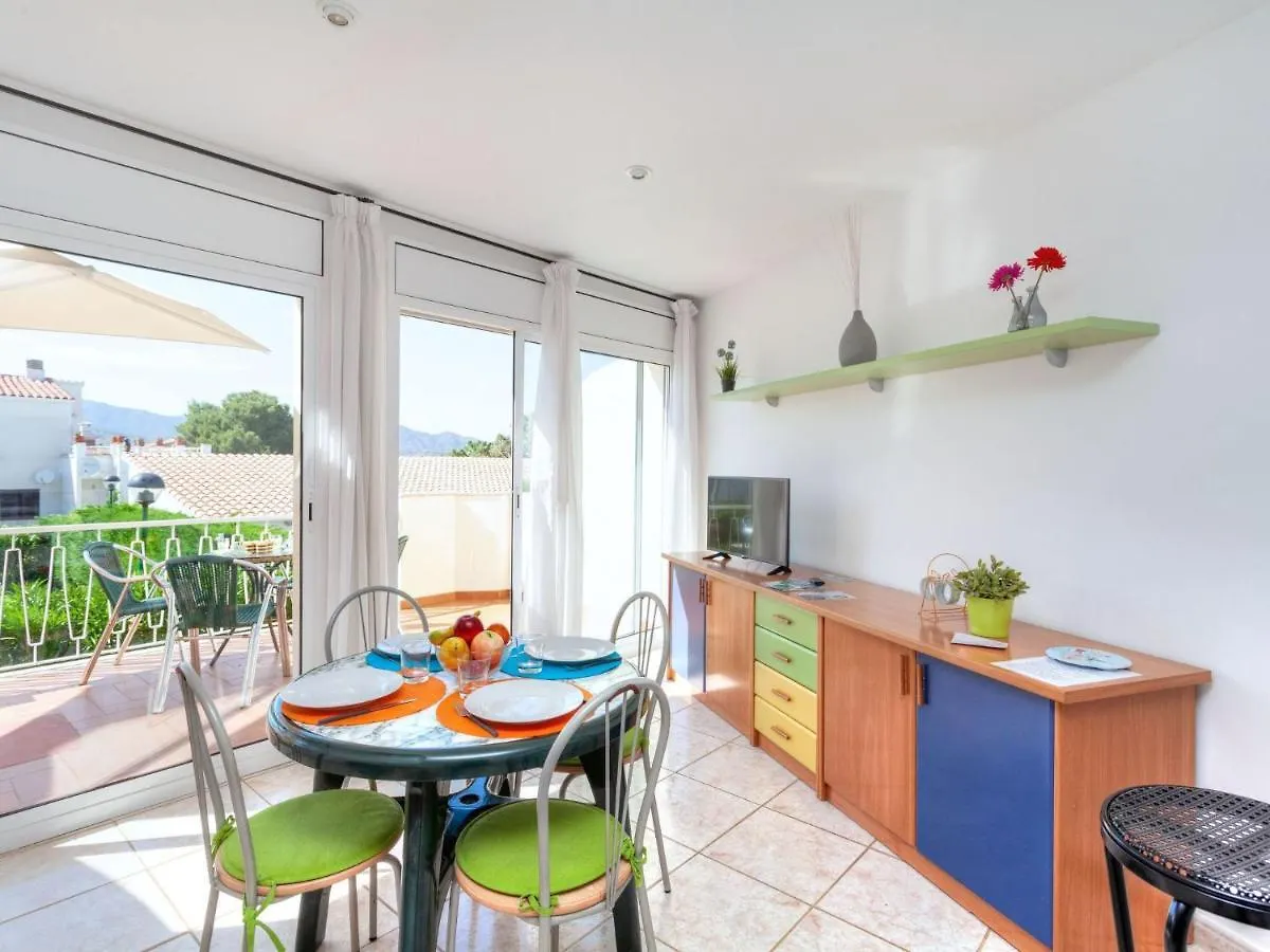 Apartment Palmiers I-3 By Interhome Llança